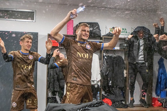 了他在丹麦 了他在丹麦